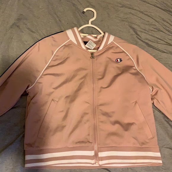 Champion Sweater. Kids size large - Picture 1 of 3